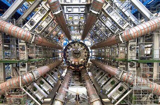 Dieviškosios dalelės teoriją tikimasi įrodyti per dvejus metus