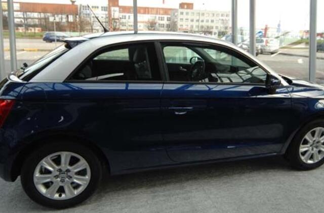 Lietuviai vėl perka naujas mašinas