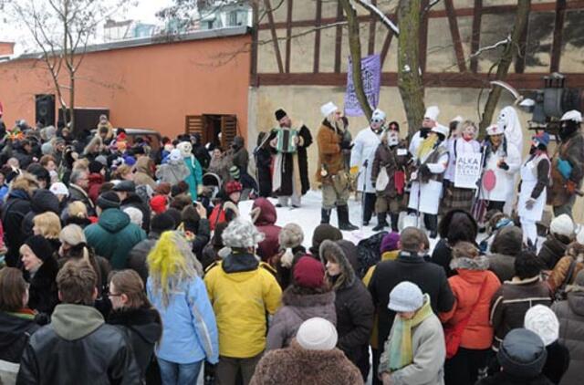 Mažorinės Užgavėnių dainos - skambančioje knygoje