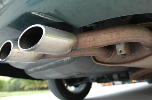 Nauji komerciniai automobiliai turės būti švaresni