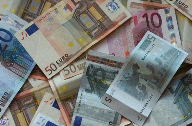 Nepažįstamos viešnios apšvarino šeimininką