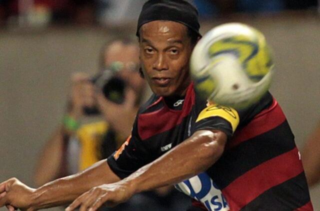 Ronaldinjas debiutavo "Flamengo" komandoje