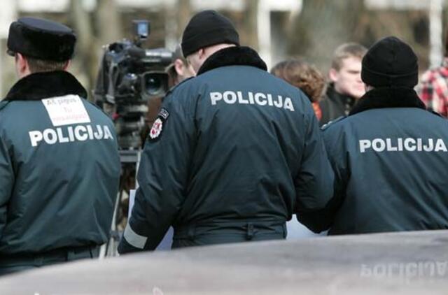 Seimūnas įžvelgia galimą valdančiųjų siekį "tarnauti privačioms saugos tarnyboms"