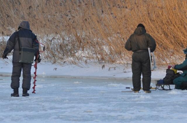 Vasario 21-oji: vardadieniai, dangaus kūnai, istorija