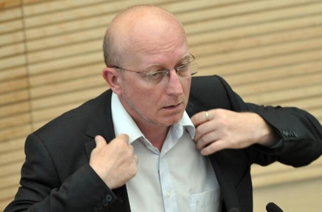 Arūnas Valinskas prokurorų tyrimą vertina kaip Prezidentės spaudimą