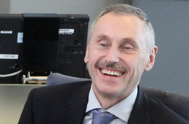 Arvydas Sekmokas išsilaikė ministro kėdėje