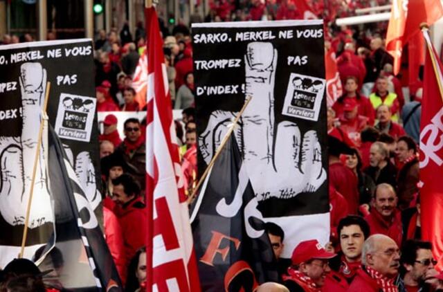 Briuselyje - demonstracija prieš ekonominius susitarimus euro zonoje