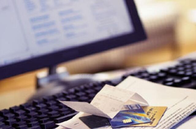 Kredito unijos darbuotojas ėmė paskolas pasinaudojęs klientų duomenimis