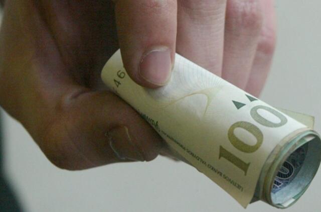 Praėjusiais metais vartotojai skolinosi atsargiau, bet dažniau