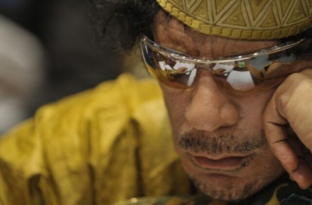 Vokietija ir Austrija įšaldo Muamaro Kadafio šeimos sąskaitas
