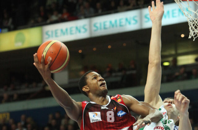 "Žalgiris" Vilniuje įveikė "Lietuvos rytą"