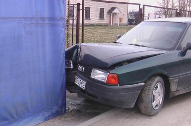 Girtiems ir tiesus kelias tampa kreivas