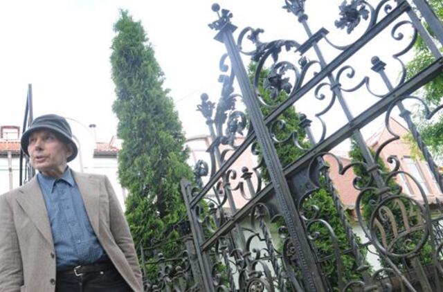 Istorines vertybes vagys pardavė kaip metalo laužą