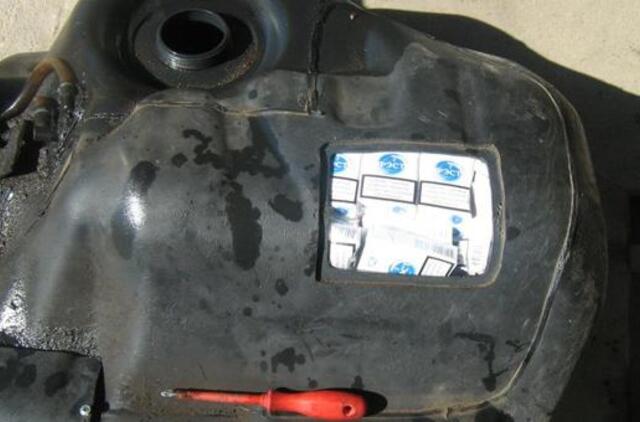 Kuro bake slėpė kontrabandines cigaretes