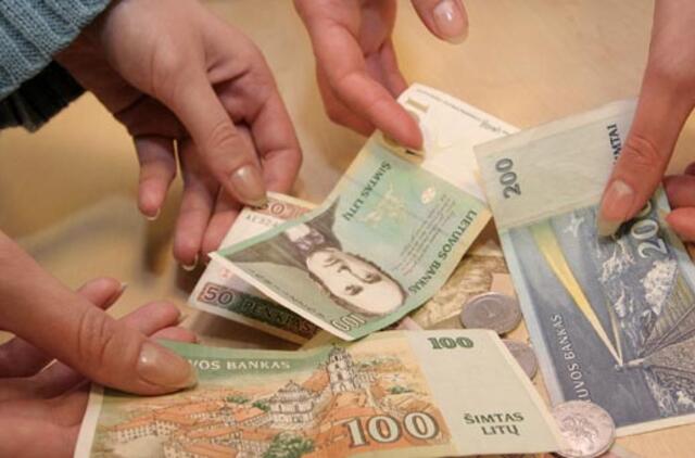 Pensijos nedirbantiesiems pensininkams bus išmokėtos iki Šv. Velykų