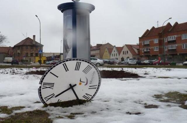 Seimas siūlys netaikyti vasaros ir žiemos laiko