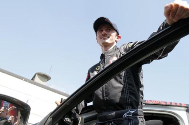 Šuolininkas nuo tramplino Adamas Mališas dalyvaus Dakaro ralyje