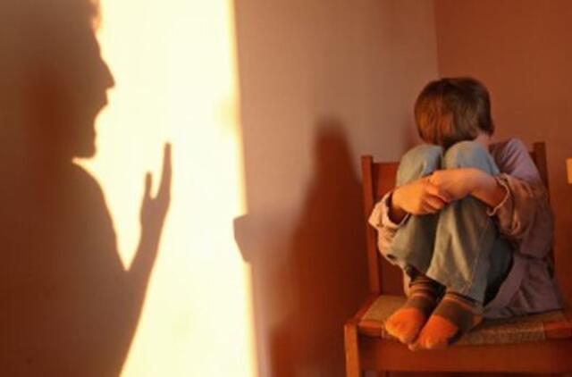 Vyras smurtavo prieš posūnį