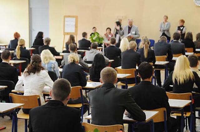 Abiturientai renkasi ne šalį, o galimybes