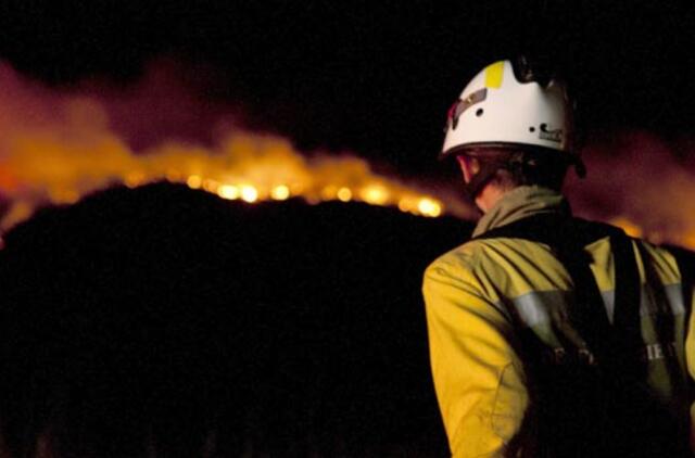 Ispanijos Ibisos saloje šėlsta didžiausias per visą jos istoriją gaisras