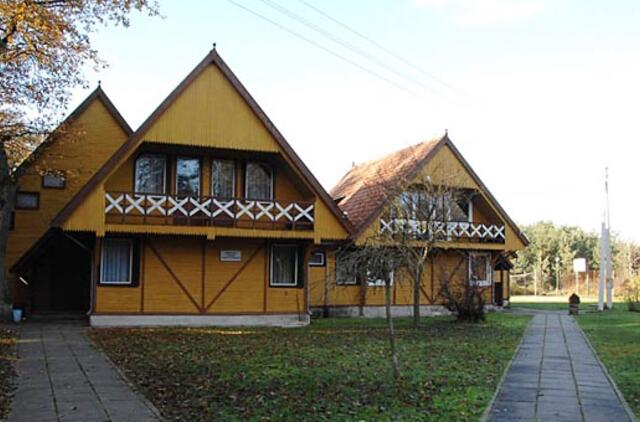 Melnragės dangoraižiui - žalia šviesa