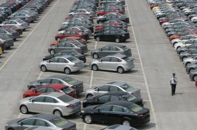 Naujų automobilių pardavimai JAV balandį padidėjo 17 proc.