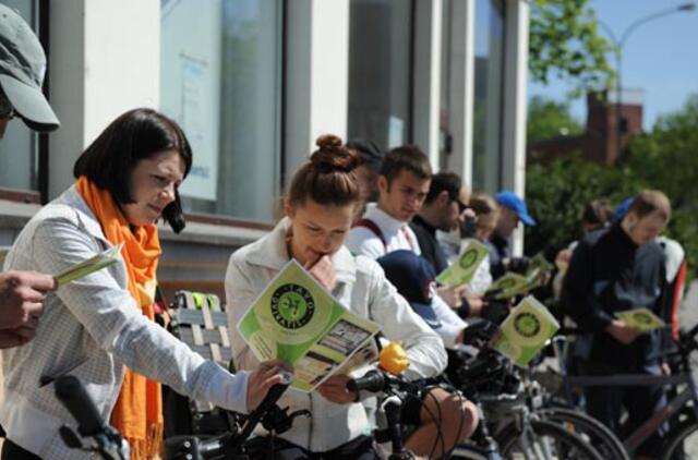 Norinčių pažinti Klaipėdą dviratininkų - vis daugiau