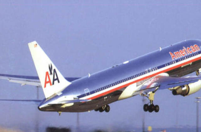 "American Airlines" ketina įsigyti 250 orlaivių