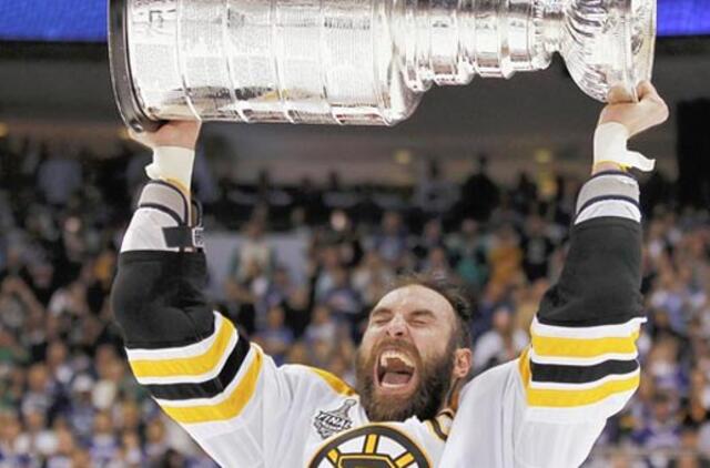 "Boston Bruins" ledo ritulininkai - NHL čempionai