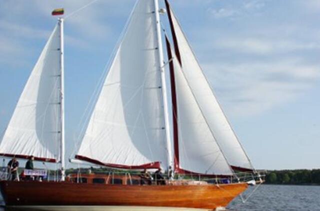 Istorinis Lietuvos laivas iškels krepšinio vėliavą 30-yje Europos uostų