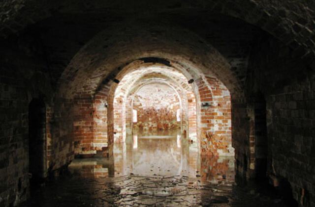 Karinio paveldo atspindžiai - Girulių baterijoje