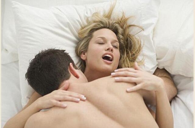 Lietuvoje vyrai nori daugiau sekso, moterys - romantikos