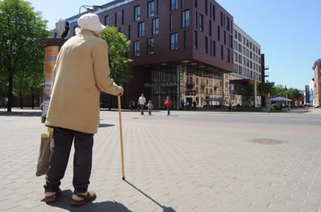 Premjeras mato būtinybę vėlinti pensinį amžių