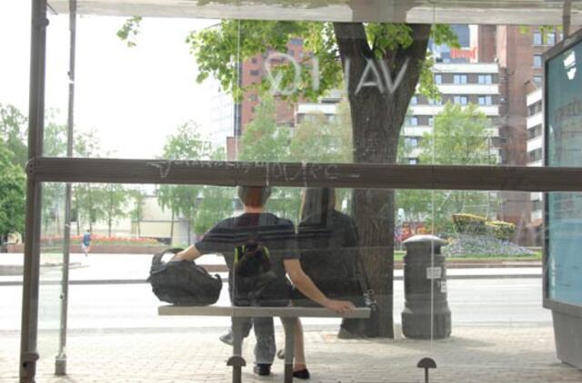 Registruotą nedarbą naikina sąrašais