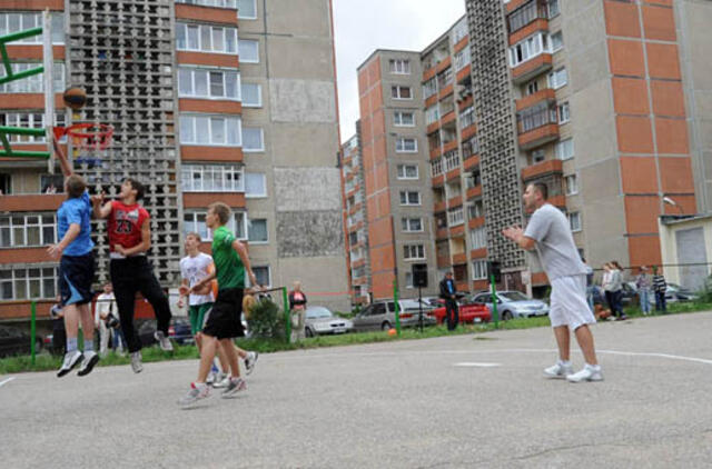 Renovuotoje aikštelėje – kiemo krepšinio turnyras