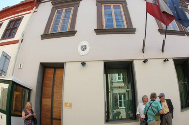 Austrijos teisingumo ministerija teisinasi pasikeitusiais teisės aktais ir informacijos trūkumu