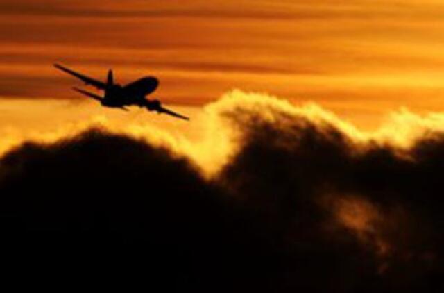 Gajanos oro uoste per avariją lėktuvas lūžo pusiau, bet nė vienas žmogus nežuvo