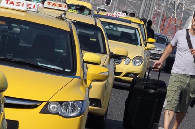 Graikijoje streikuoja taksi vairuotojai