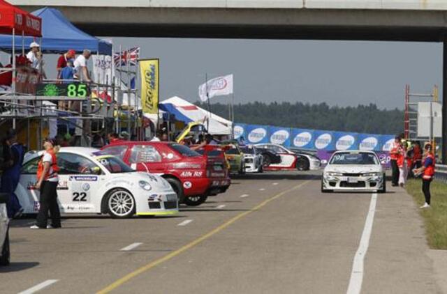 Jau išbandė 1 000 km lenktynių trasą