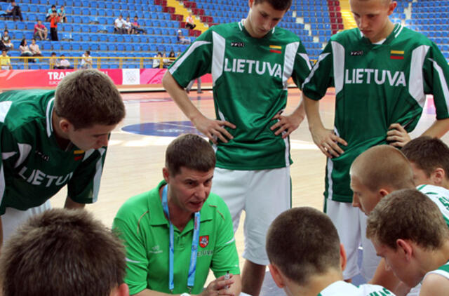 Jaunieji Lietuvos krepšininkai olimpiniame festivalyje startavo pergale