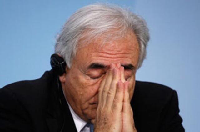 JAV: teismas panaikino namų areštą D. Strosui-Kanui