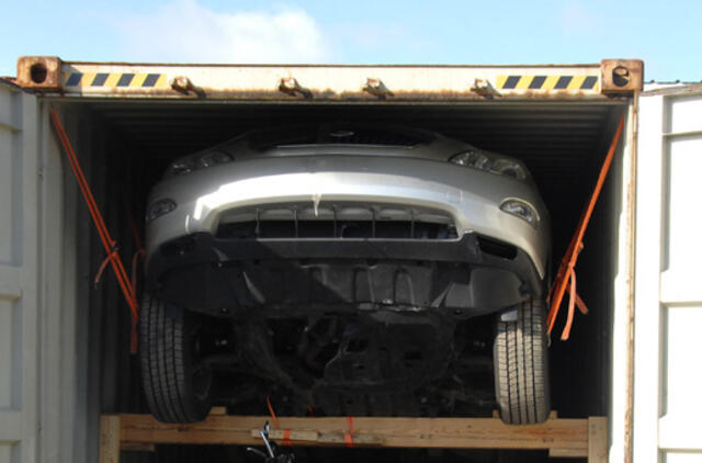 Mokesčių inspektoriai išaiškino automobilių pardavėjų aferą