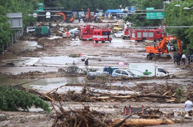 Nuošliauža Pietų Korėjoje nusinešė 32 žmonių gyvybes, dar 24 sužeisti