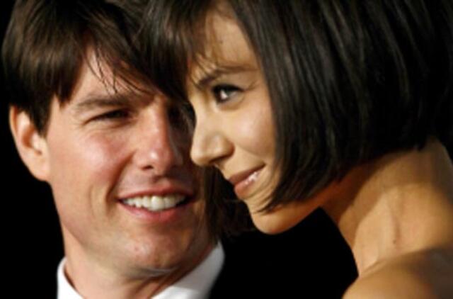 Tomui Cruise'ui - gimtadienio staigmena nuo žmonos