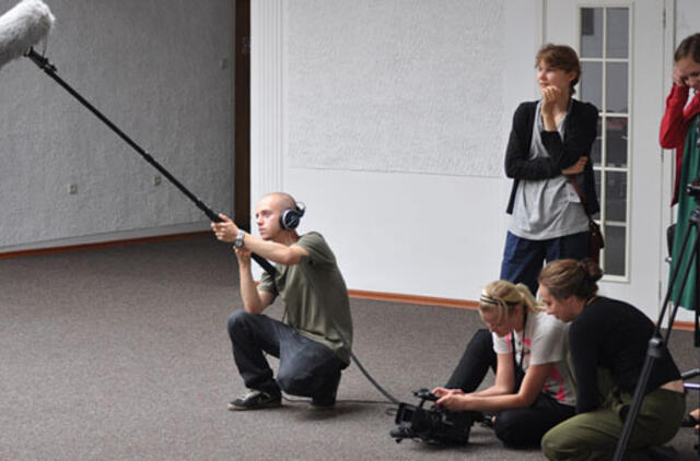 Vasaros kino kalvė atidavė duoklę montažui