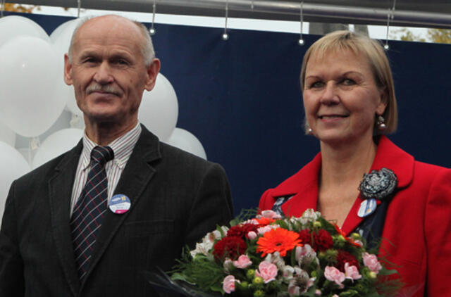 Kazimieras Budrys neš olimpinį deglą