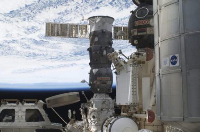 Mokslininkai: nuolaužos kosmoso erdvėje pasiekė kritinį tašką