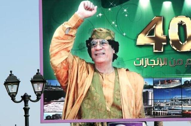 Muamaro Kadafio sūnus atvyko į Nigerį