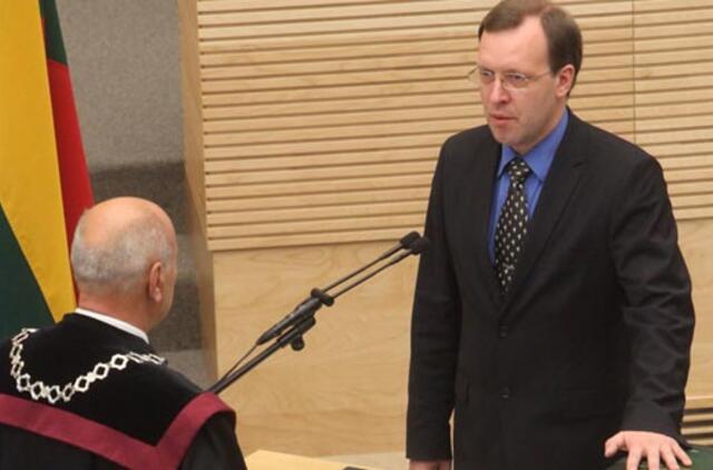 Prisiekė Seimo narys Naglis Puteikis