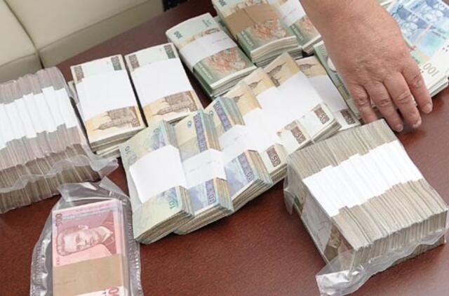 Rusas į Lietuvą vežė apie 240 tūkst. litų